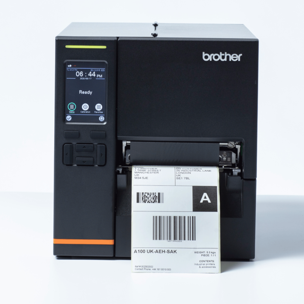 Impressora Brother TJ-4021TN da Fábrica das etiquetas, vista frontal com tela digital e botões de controle.
