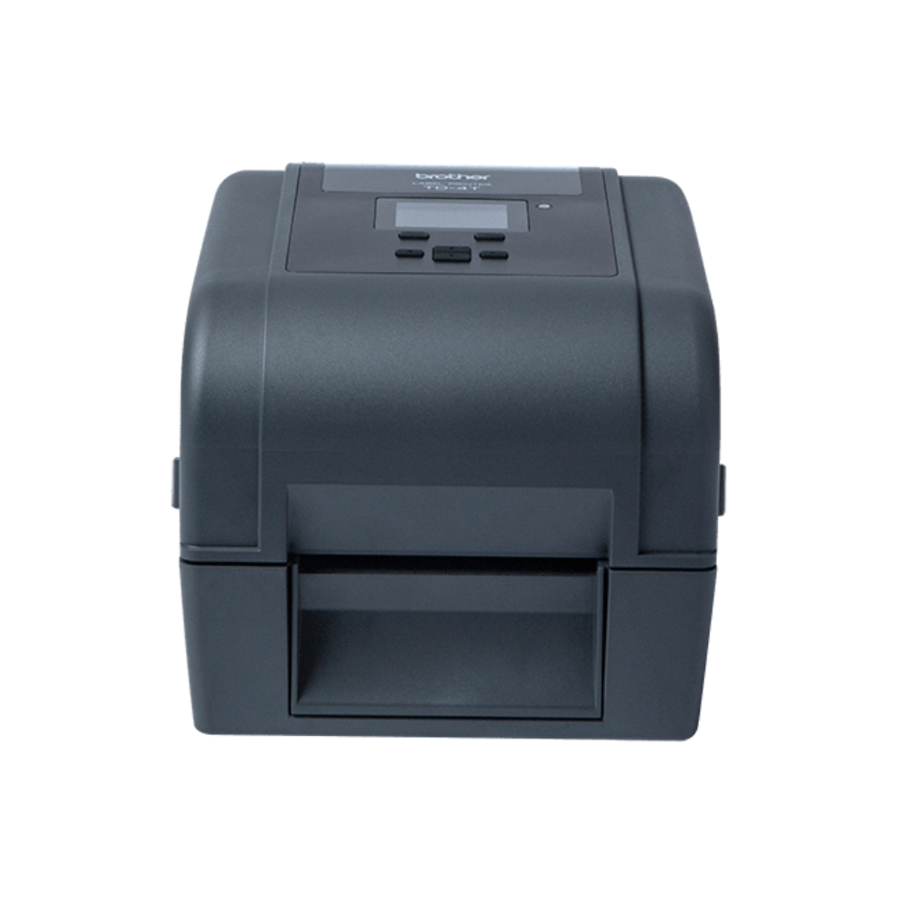 Etiquetadora Brother TD-4750TNWB da Fábrica das Etiquetas com tela digital e carretel de etiquetas, mostrando a impressora em uso